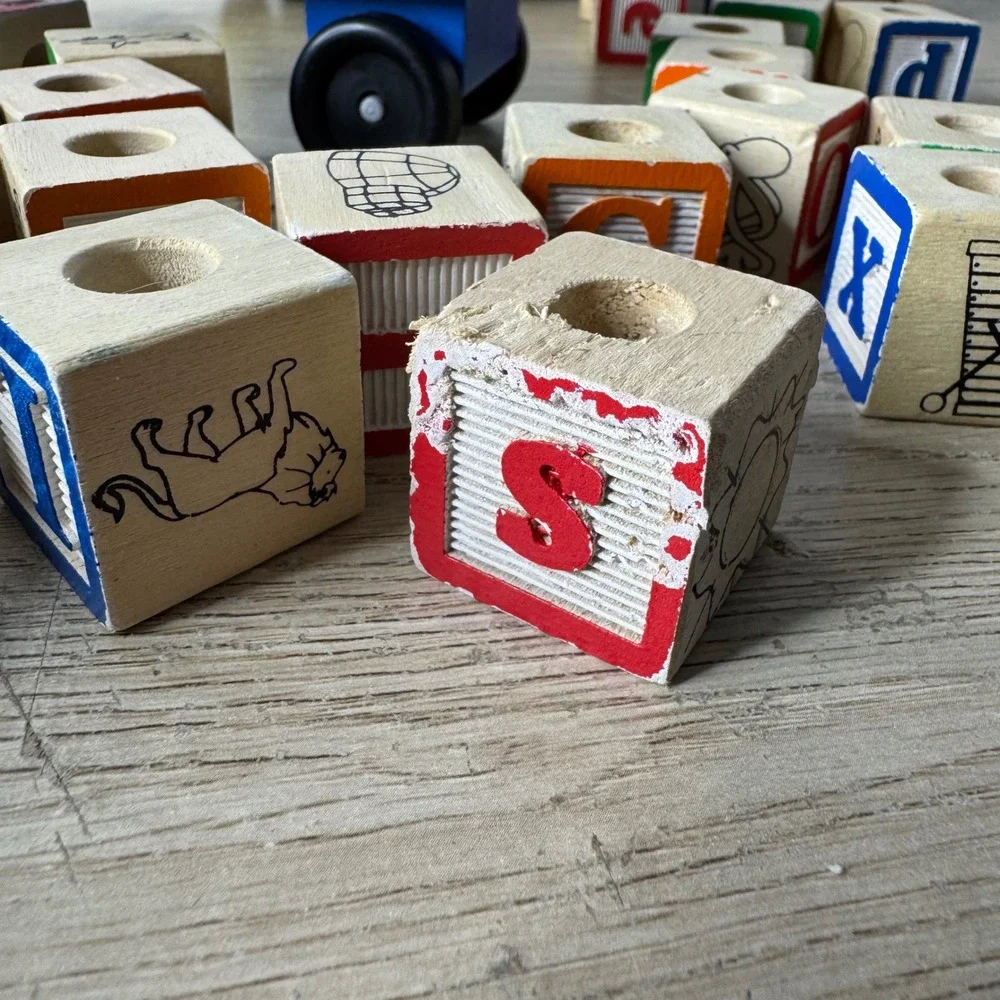 Melissa & Doug Wooden Alphabet Truck Blocks and‎ Trailer Excavator Toy Set